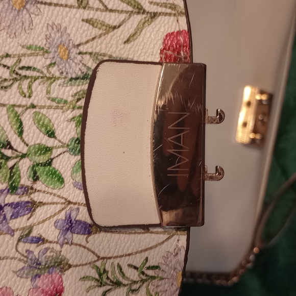 Iman Purse and (no name) Wallet - Picture 9 of 16